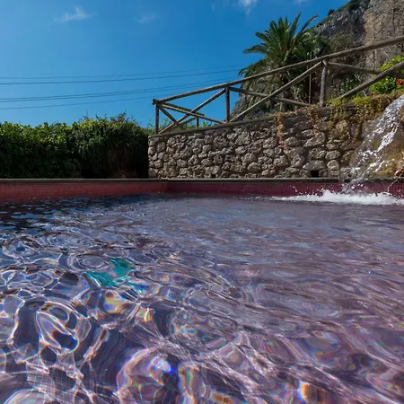 Donna Michelle - Private Pool & Faraglioni View וילה קאפרי