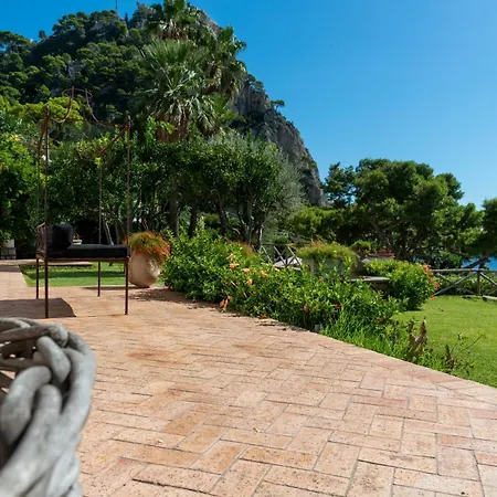 Donna Michelle - Private Pool & Faraglioni View * קאפרי
